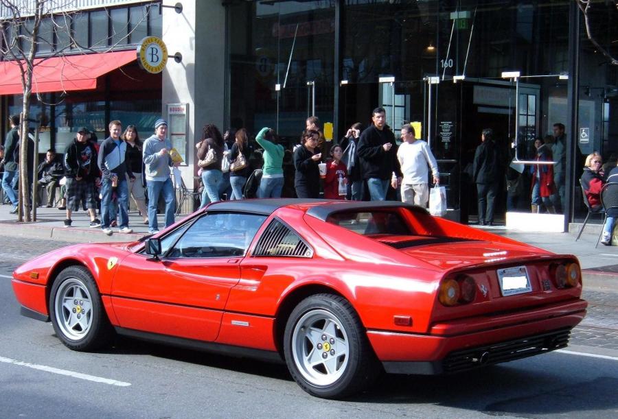  Ferrari 328 GTS 1986 года  (фото 17 из 23)
